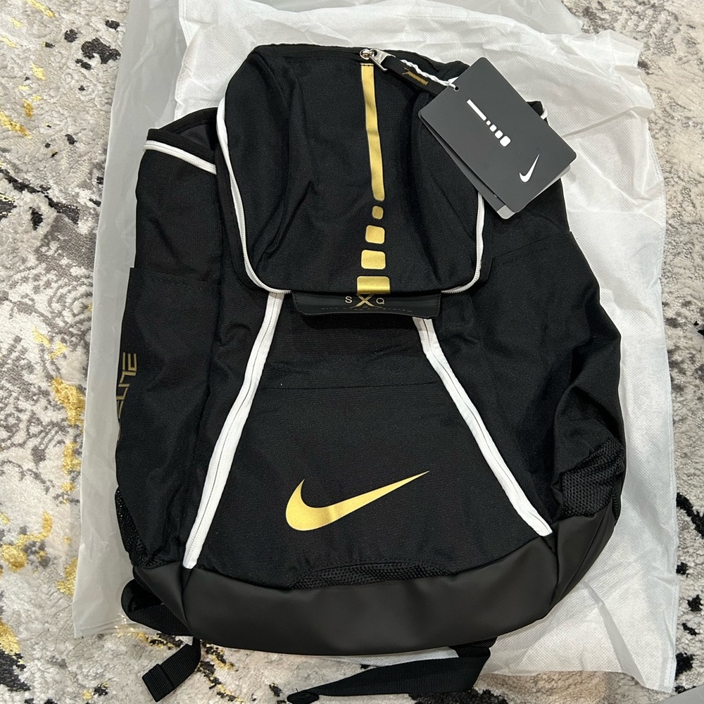 Nike Hoops Elite Max Air Team Quadzip Backpack